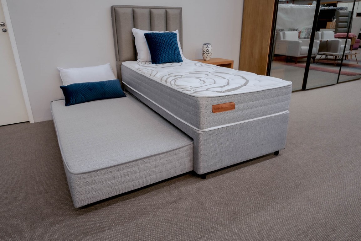 colchão premium lançamento ciello moveis cremona conjunto box tecido linho ambientado aberto colchão premium lançamento ciello moveis cremona conjunto box tecido linho ambientado aberto
