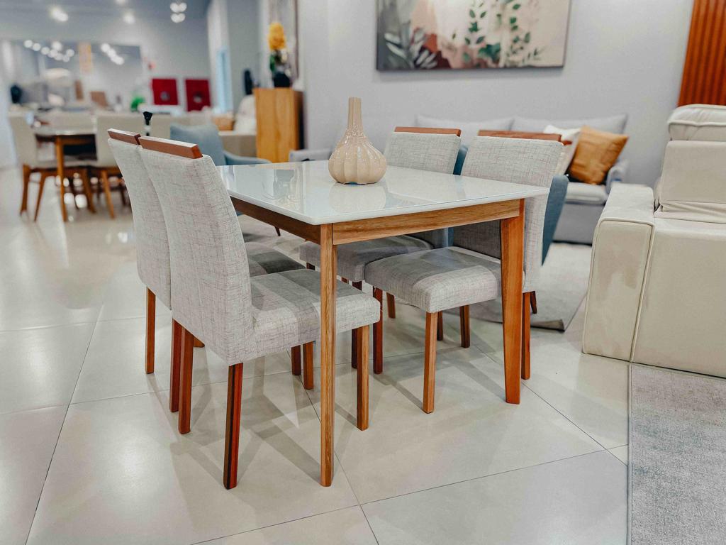 sala de jantar brilho com 4 cadeiras 04